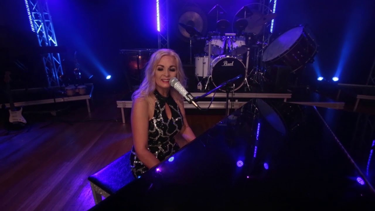 Lyndel Gayle Exceptional Australian Solo Artist (Brisbanebased) YouTube