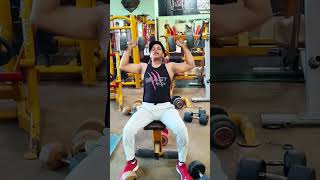 🔥 DAY 33 BULK UPDATE 🔥Skinny se savage mode loading… 💪🍚Har din gym, har din grind.No short cut #fit