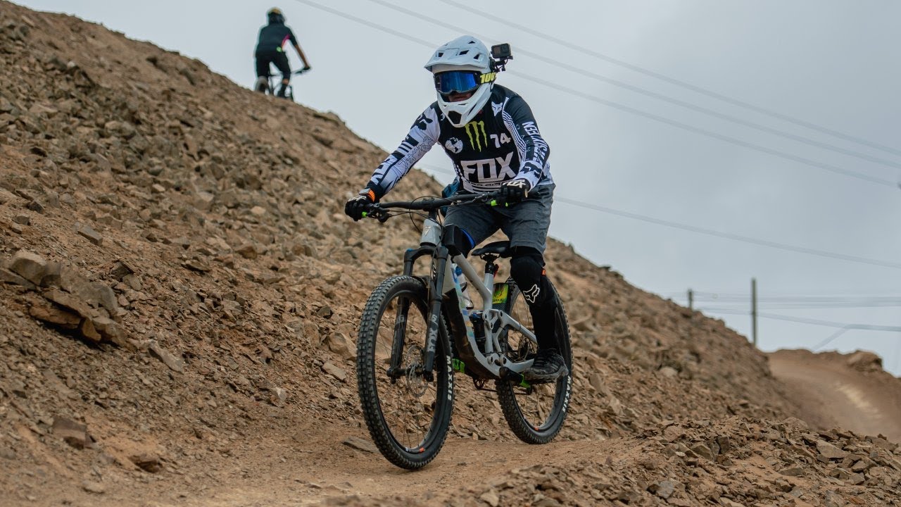 Primera vez bajando de las antenas del Morro Solar de Chorrillos - MTB / 09-12-2025