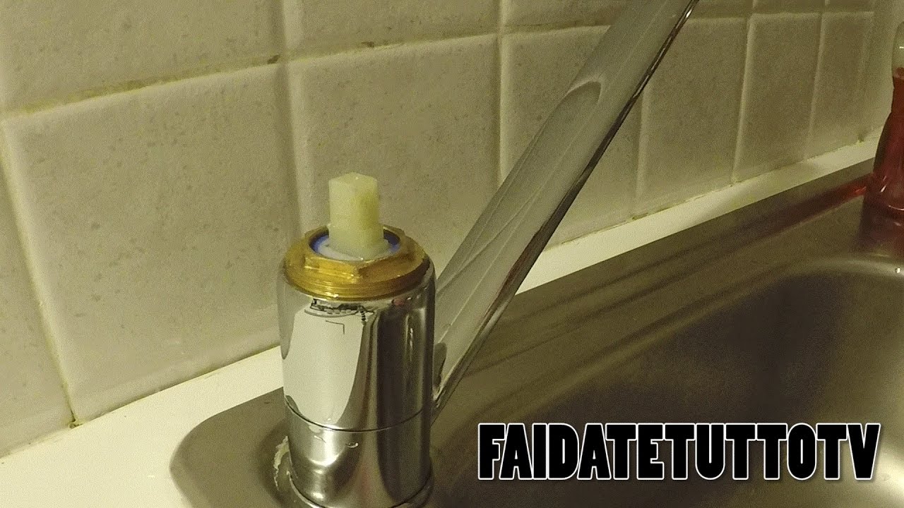 Come aggiustare rubinetto che perde sostituire cartuccia miscelatore ... Smontare cartuccia miscelatore cucina