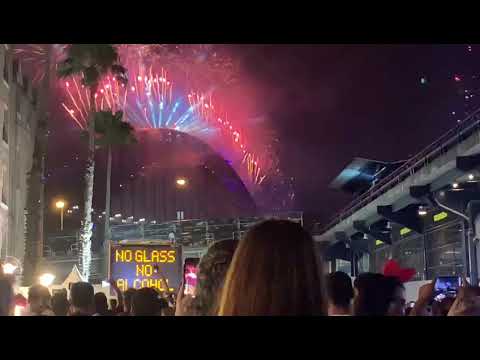 Australia New year in Sydney - YouTube