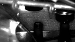 Beer - fillingstation 2- 60 000 bottles per hour - Cyclocam hi-speed camera, ( slow motion video )