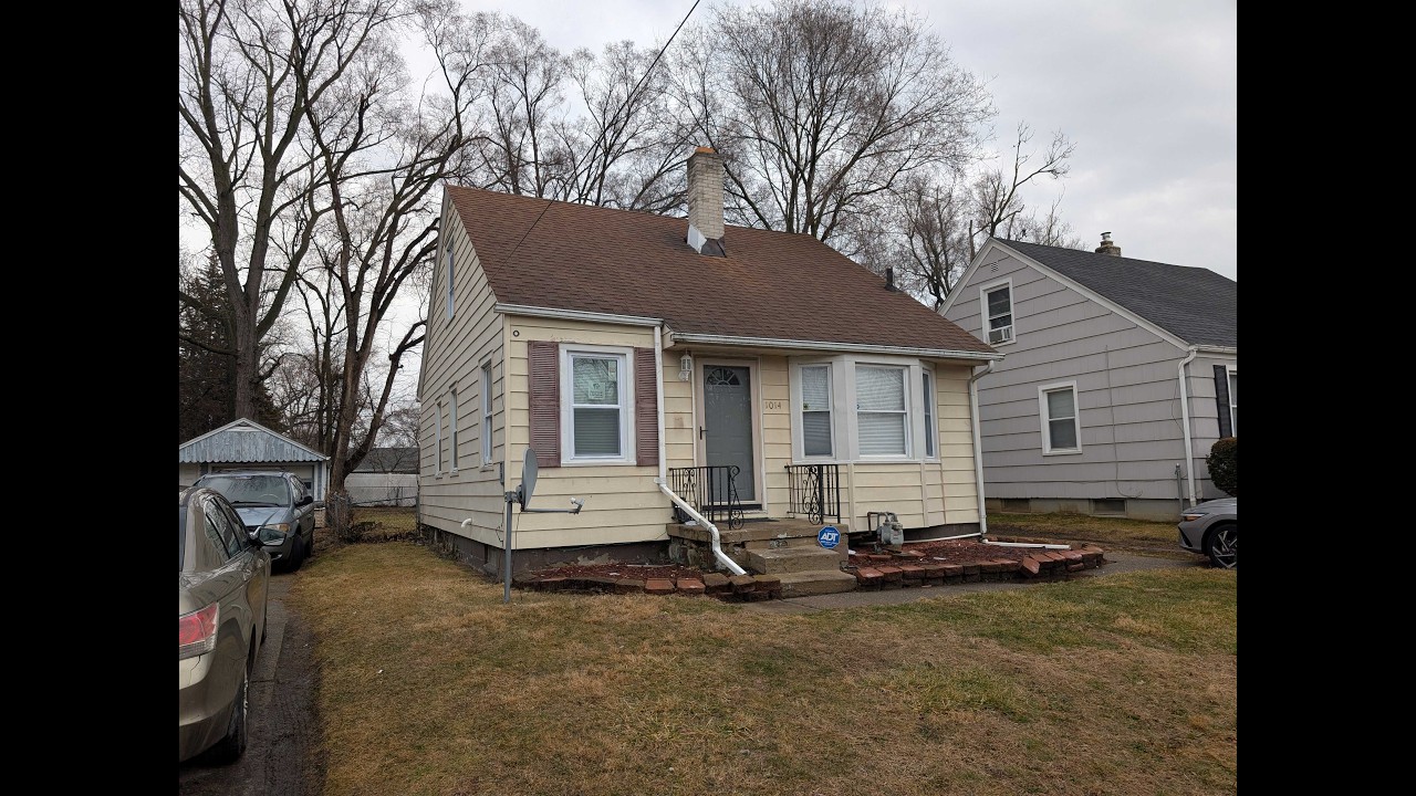 1014 Mackow Dr, Toledo OH 43607