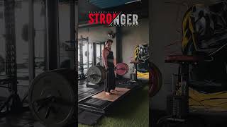 #gymmotivation #weightlifting #training #motivation #gymlife deadlifting #fit #lifting