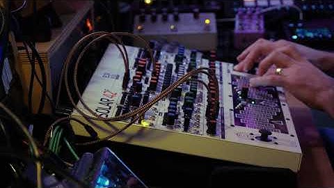 Solar 42F First Improv Jam // (+Empress Reverb & Delay, PLAYdifferently Model 1, Analog Heat+FX)