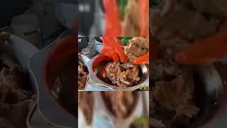 探店街头秘制大骨头！炖得软烂脱骨，香到连汤汁都想舔干净