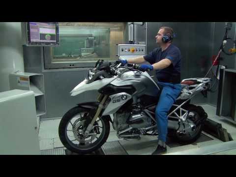 How it's made: BMW Motorcycle Assembly.