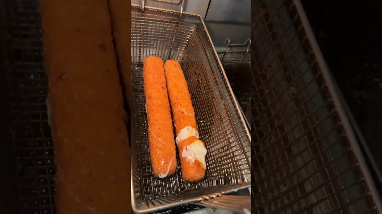 We can’t get enough of these GIANT MOZZARELLA STICKS from KINGS OF KOBE in NYC! 🧀💥🤤 #DEVOURPOWER