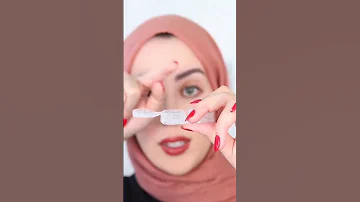 طريقة لبس العدسات 