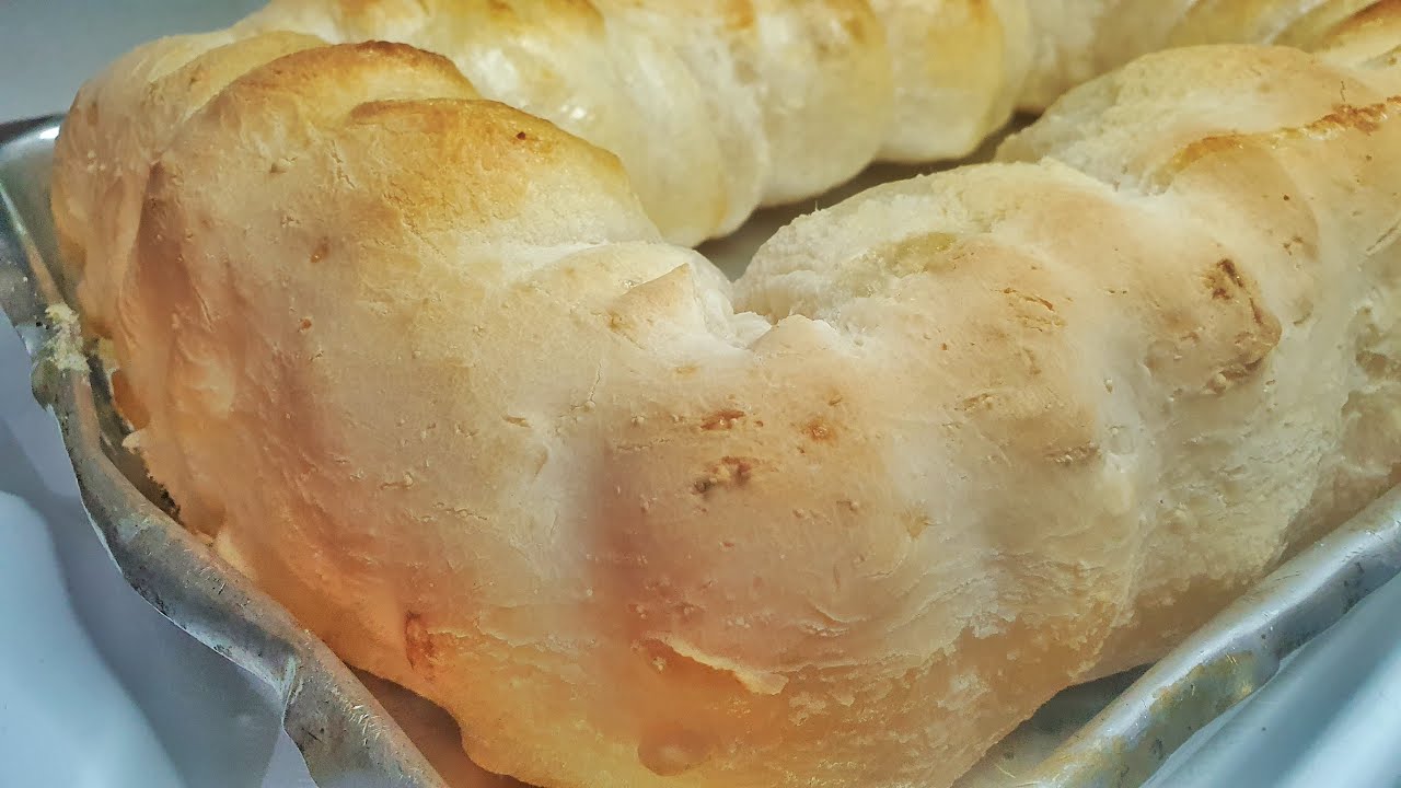 SEM OVOS E SEM LEITE 😍 ROSCA D'ÁGUA GIGANTE DE POLVILHO AZEDO - MELHOR RECEITA