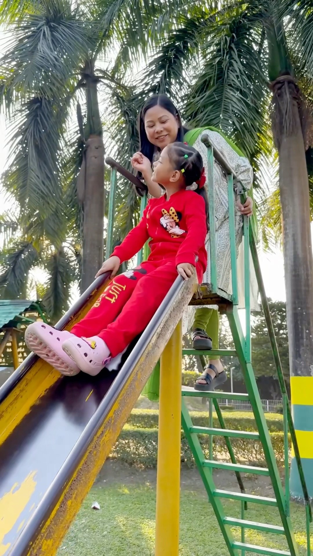 Mummy Ne Reedishna Ko Bacha Li