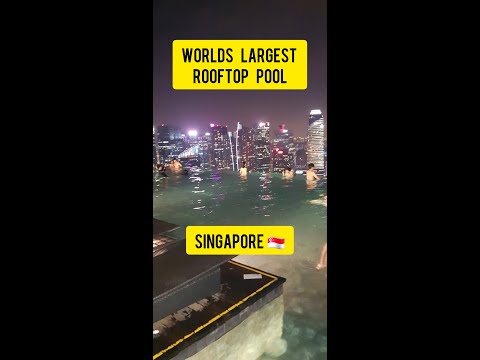 Video: Zwemmen Boven De Skyline In Singapore [PIC's] - Matador Network