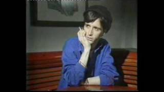 Short Johnny Marr Interview (1986)