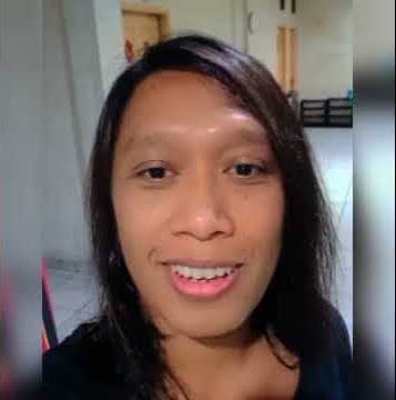 Hai Tante... mau dong...