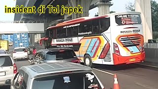 Bus Rosalia indah mengalami insident di tol japek km 22