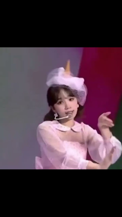 chaewon’s ‘lalalala heundeulheundeul son heundeugo ni moksoriga shwil ttaekkaji sori jilleo’