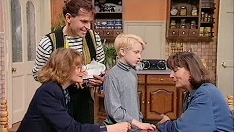Mike and Angelo S5E1 (1993) - FULL EPISODE