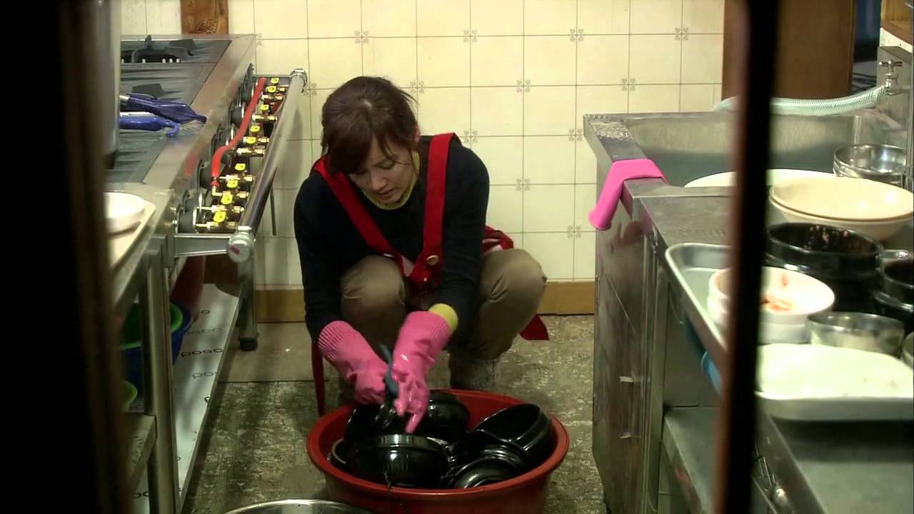 [HIT] 집앞에 분유를 놓고 도망가는 오현경 왕가네 식구들.140119