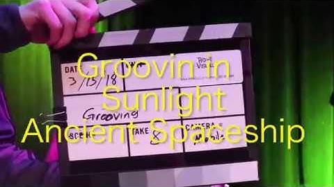 Ancient Spaceship - Groovin In The Sunlight