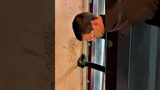 Kompakt Ama Etkili Kapı Kırma Aracı