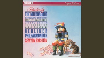 Tchaikovsky: The Nutcracker, Op. 71, Act I: No. 7, Scene. The Battle