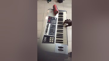 CME UF 50 - 49-Key Wireless MIDI Keyboard Controller with Aftertouch