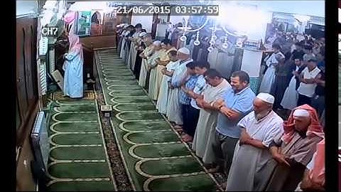 تلاوة خاشعة هادئة بصوت الشيخ أبوبكر مومني صلاة الفجر 04 رمضان 1436 من مسجد النصر الجزائر العاصمة