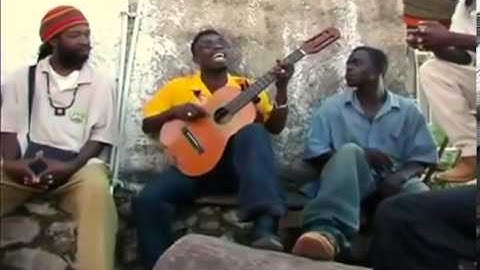 Tocando la guitarra con una sola cuerda!! Un Genio Total!!!
