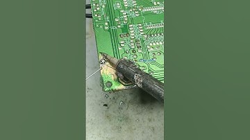 Connecting the PCB lines  #repair #electronics