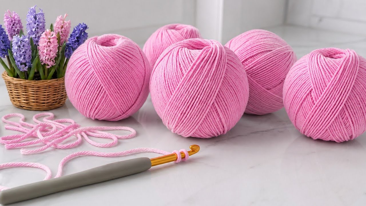 I Learned This Rare Reversible Crochet Stitch From a Japanese