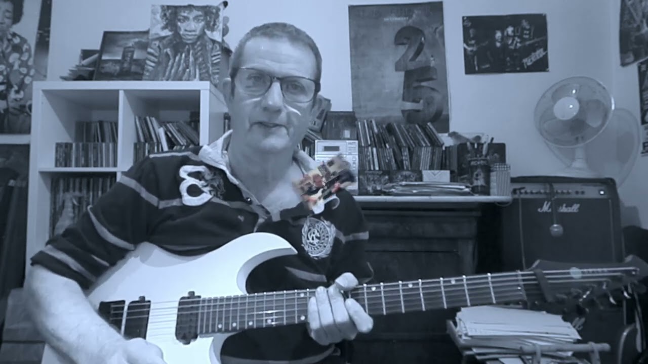 SAUT DE CORDES ET TRIADES