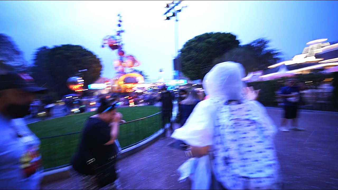 HAIL & LIGHTNING SHUT DOWN DISNEYLAND!!! October 4, 2021