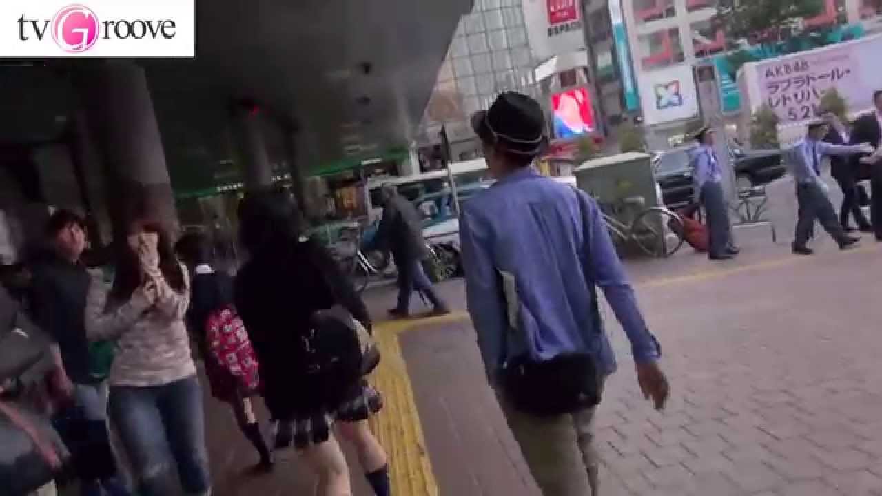 ワン ダイレクション 15年来日決定のニュースに渋谷の街がパニック Youtube
