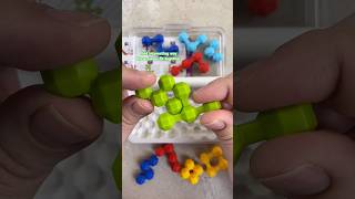 These pieces pack together in an interesting way in IQ Twins. #puzzlegame screenshot 4