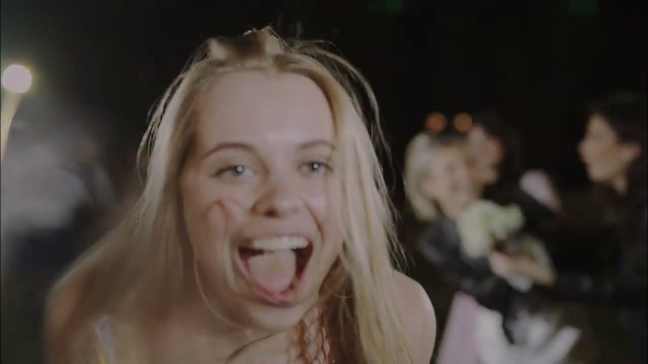 четыре свадьбы голая купается. станислав чирков. четыре свадьбы пятница 3 сезон. голос пятницы за кадром четыре свадьбы. голос пятницы за кадром четыре свадьбы.