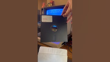 Retro Computer ASMR: Commodore 64 & 1541 disk drive #80s #retrocomputing #tech #asmr #c64