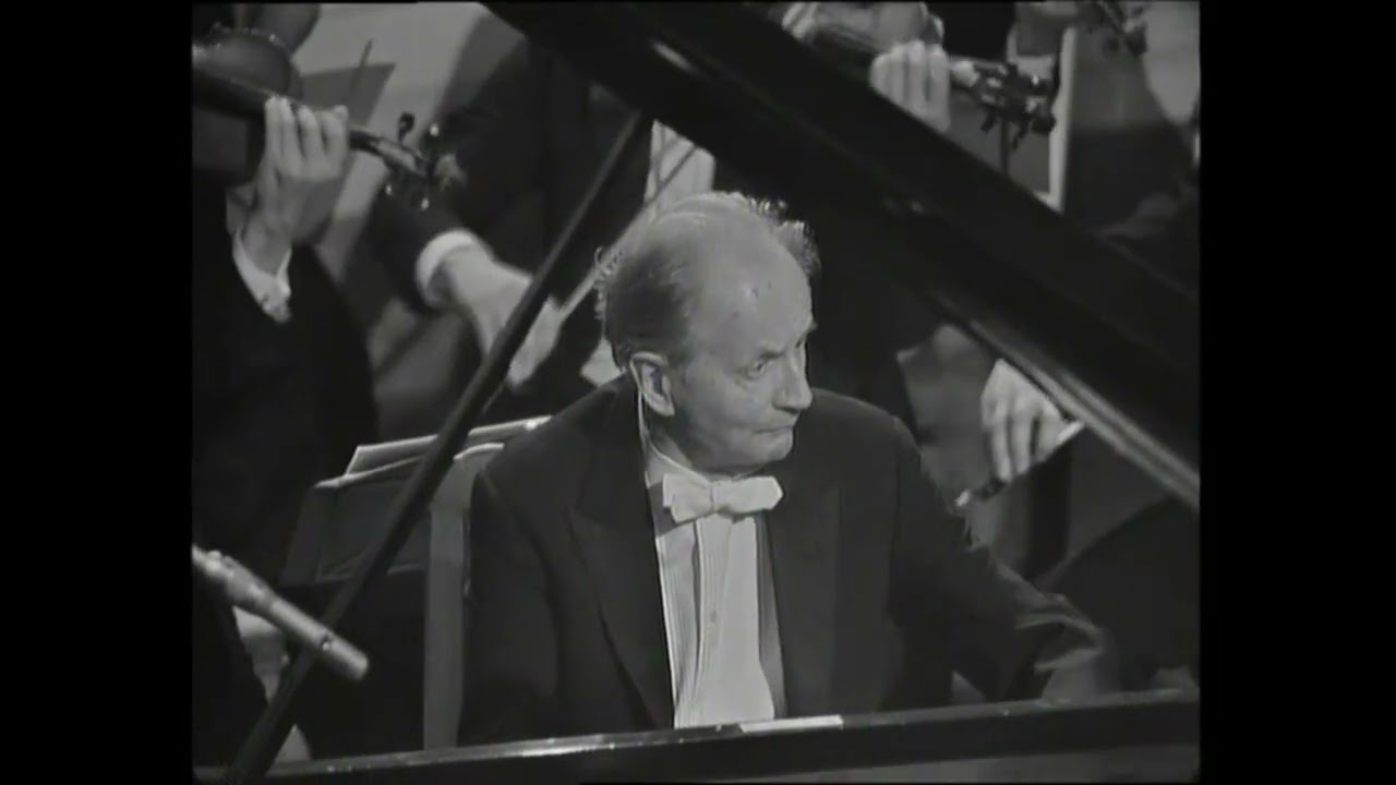Wilhelm Kempff plays Mozart Piano Concerto No.27, 1st mvt