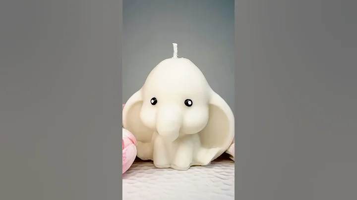 DIY candle making 🕯️ #diy #diygifts #diycrafts #candles #candlelovers #candlemaking #soywaxcandle