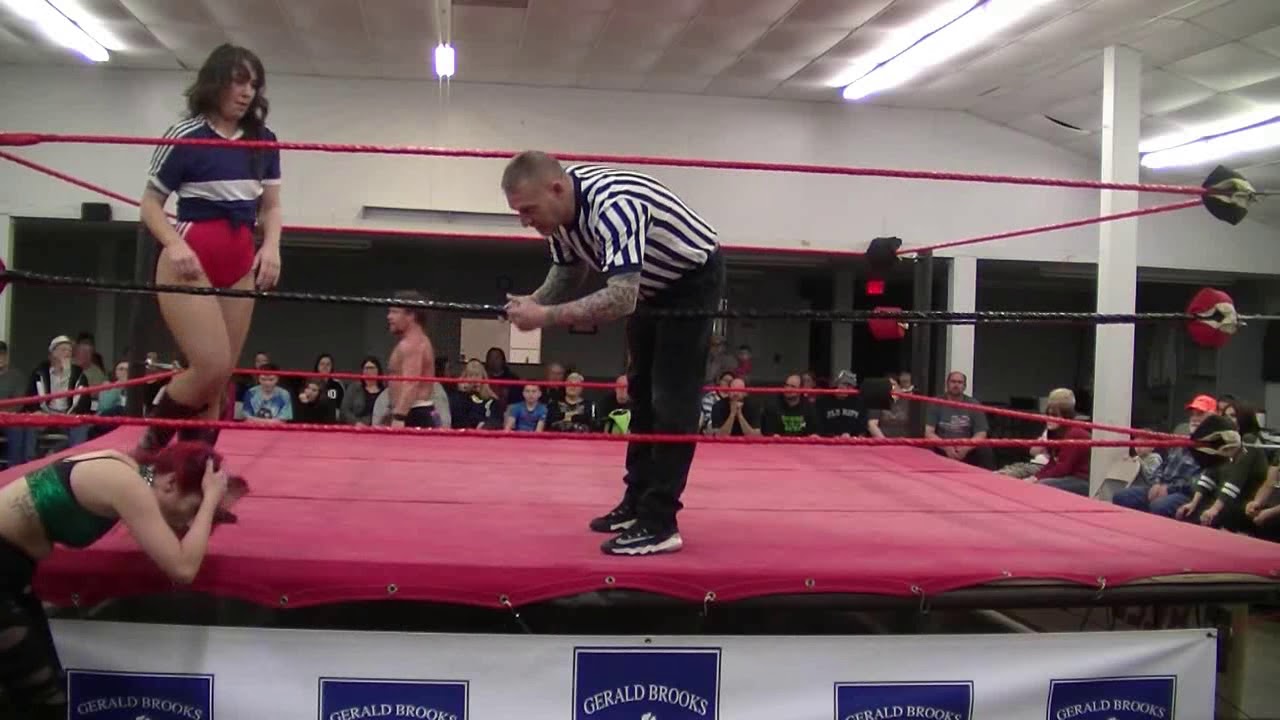 LADIES MATCH. ALLIE PARKER VS JAYLEE