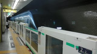 日比谷駅　小田急ロマンスカー60000形MSE　特急メトロモーニングウェイ40号　通過