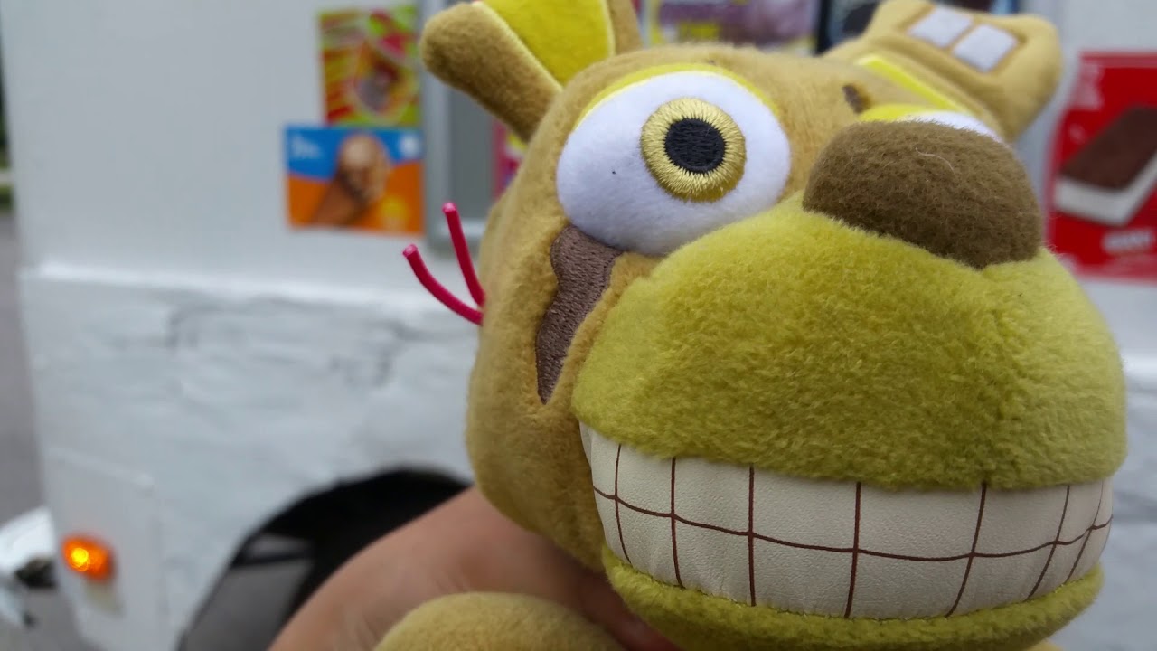 Spring trap get's a ice cream from an ice cream truck - YouTube