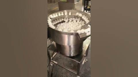 Video of effervescent tablet tube packing machine
