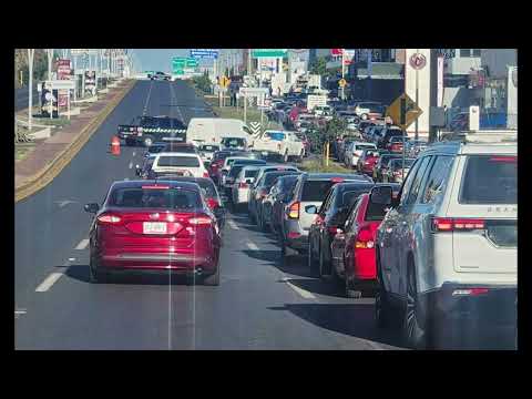 Trabajadores de la Fiscalía de Justicia y de Salud bloquean principales avenidas de Zacatecas