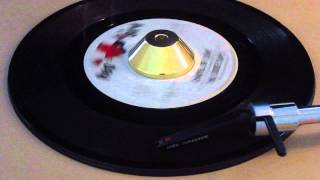 Video thumbnail of "Dixie Cups - Chapel Of Love - Red Bird: RB 10-001 DJ"