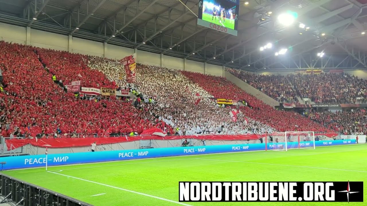 SC Freiburg - FC Nantes, Blockfahne und Choreo