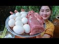 Tasty Beef Cooking Duck Egg Soup - Yummy Beef Sour Soup Recipe - Cooking With Sros