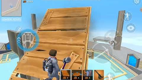 Rocket Royale - 1V1ing A NOOB! 100% FUNNY!