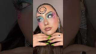 there’s another version #shorts #makeuptransformation #creativemakeup