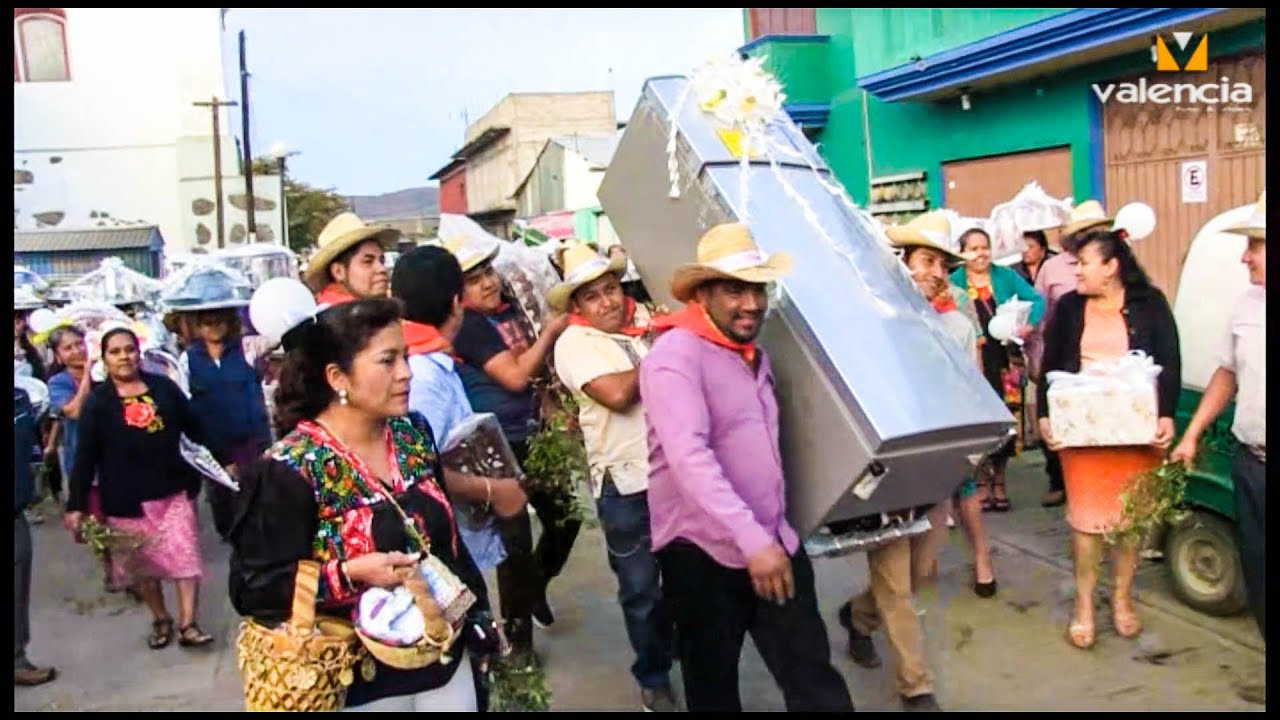 ¡¡  Impresionante !!!   dote de una novia Oaxaqueña. #BODAS#OAXACA#MEXICO#NOVIAS#DOTE#GUELAGUETZA