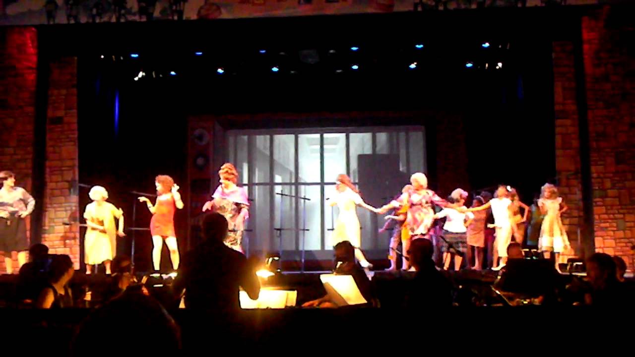 Big Dollhouse Hairspray Plays in the Park YouTube